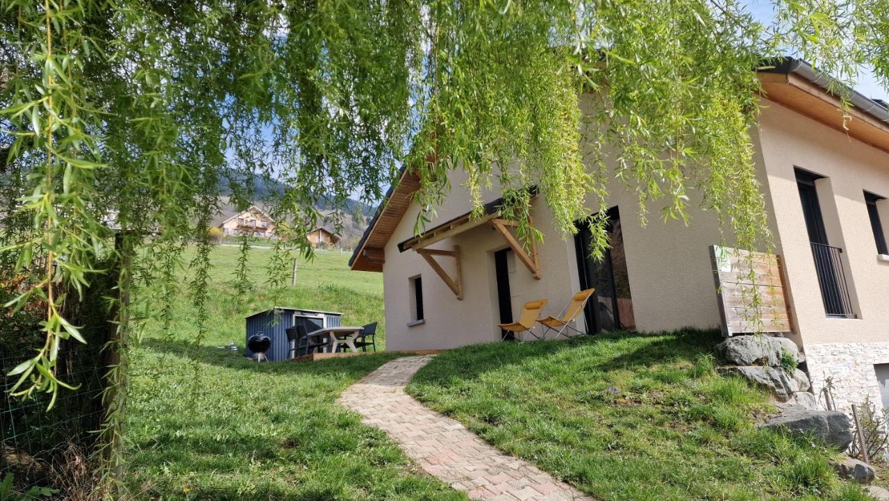 Appartement Rez De Jardin Saint-Martin-d'Uriage Exterior photo